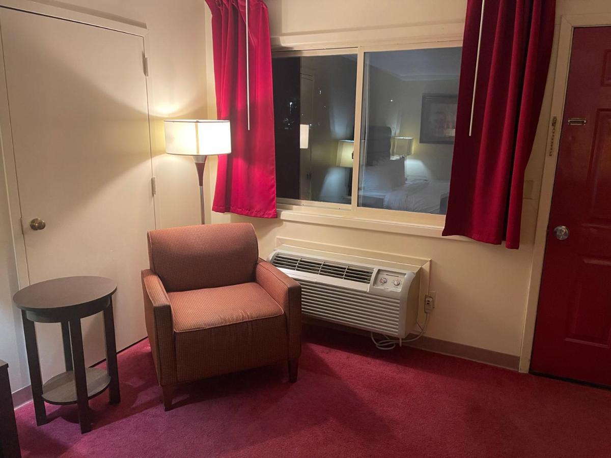 Dollinger'S Motor Inn Albion Buitenkant foto