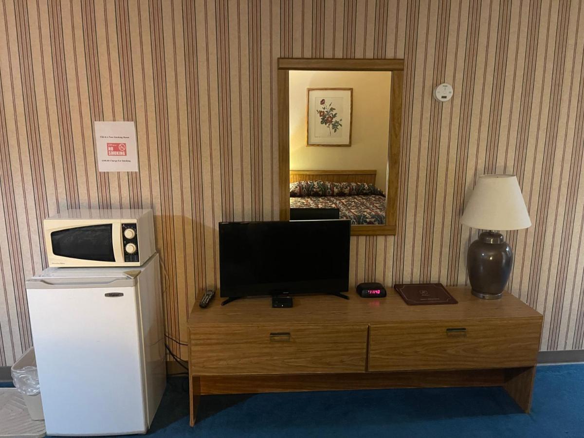 Dollinger'S Motor Inn Albion Buitenkant foto